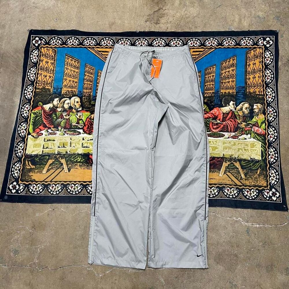 Vintage Grey Nike track pants Size Xl NWT baggy nylon sportswear stripes swoosh
